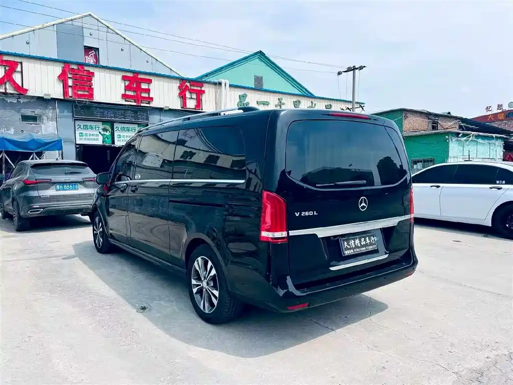 Mercedes-Benz V-Class 2016 V 260 L Premium Long фото 7