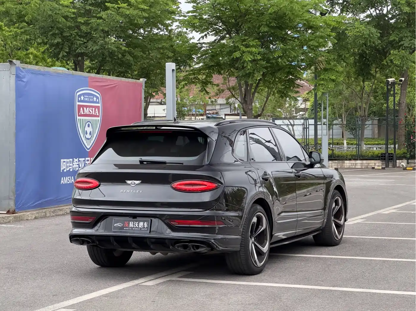 Photo 5 - Bentley Bentayga