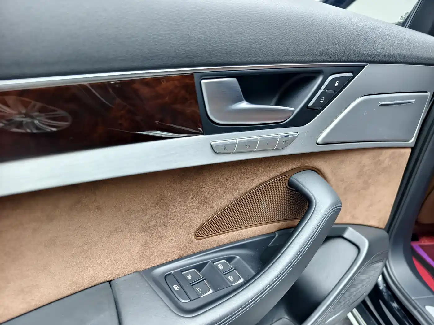 Audi A8 2013 A8L 6.3 FSI W12 quattro Flagship фото 19