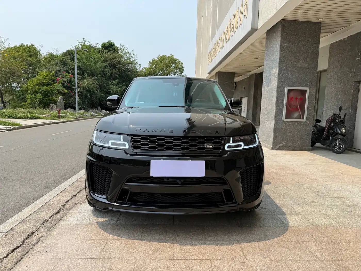 Land Rover Range Rover Sport 2016 Model 3.0 SC V6 HSE DYNAMIC фото 2