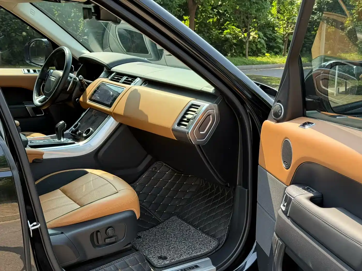 Land Rover Range Rover Sport 2019 3.0 L6 HSE DYNAMIC фото 5