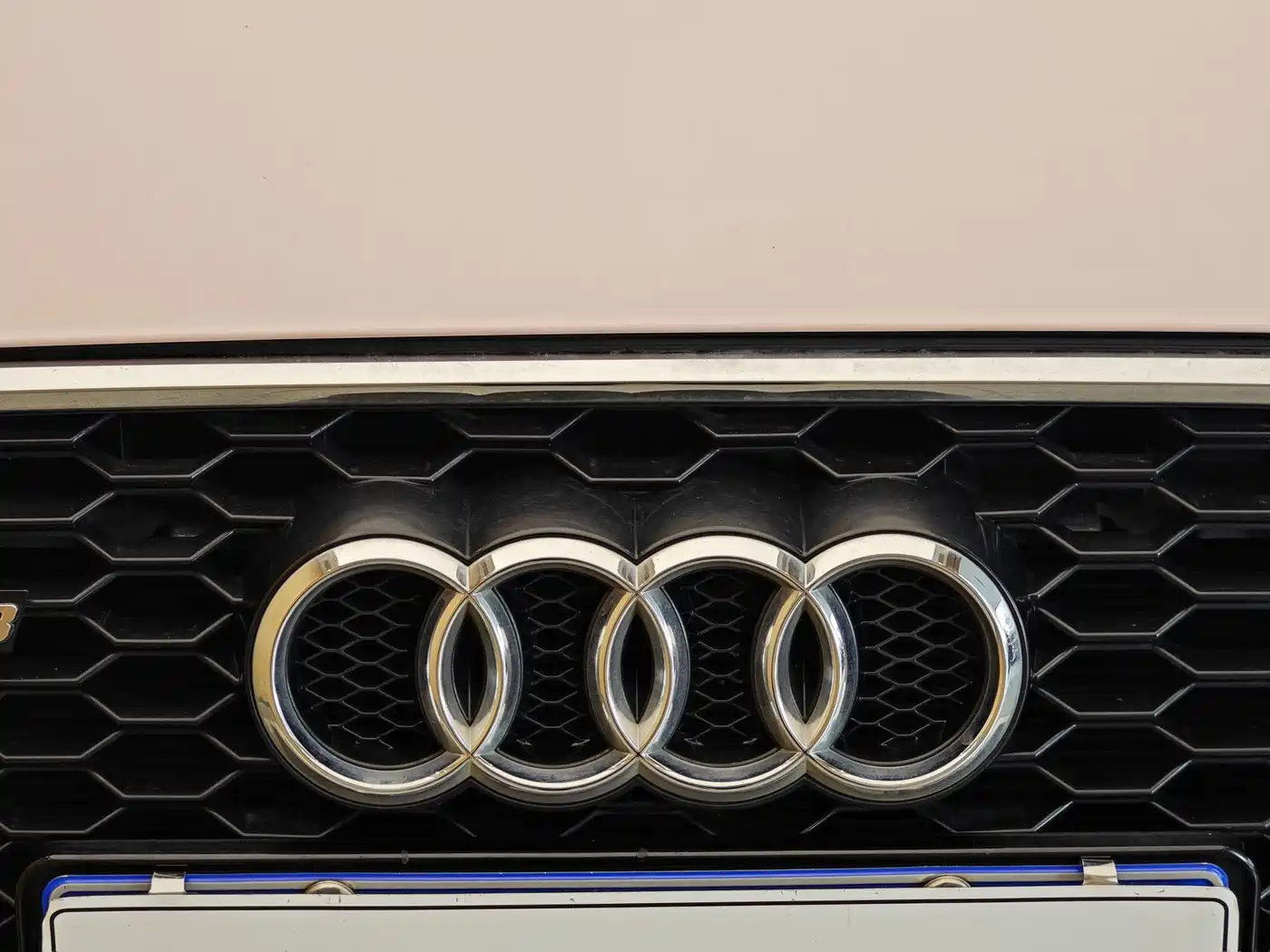 Audi Q3 2018 30th Anniversary Edition 30 TFSI Style фото 3