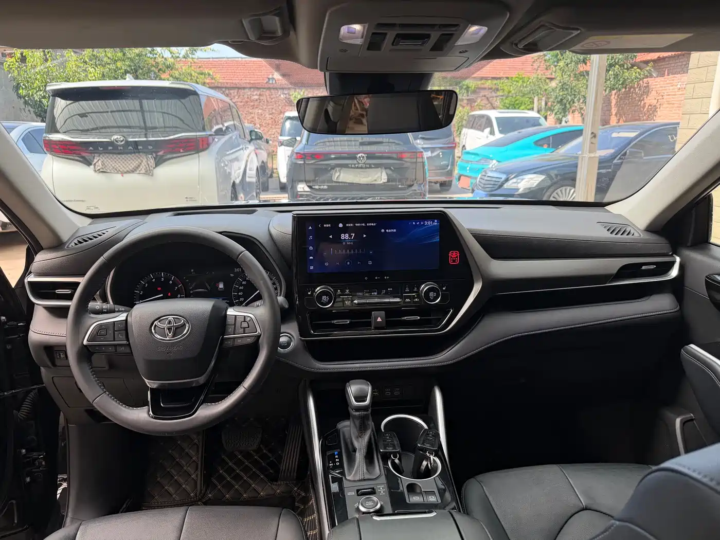 Toyota Highlander 2022 380T 4WD Premium 7-Seater фото 13