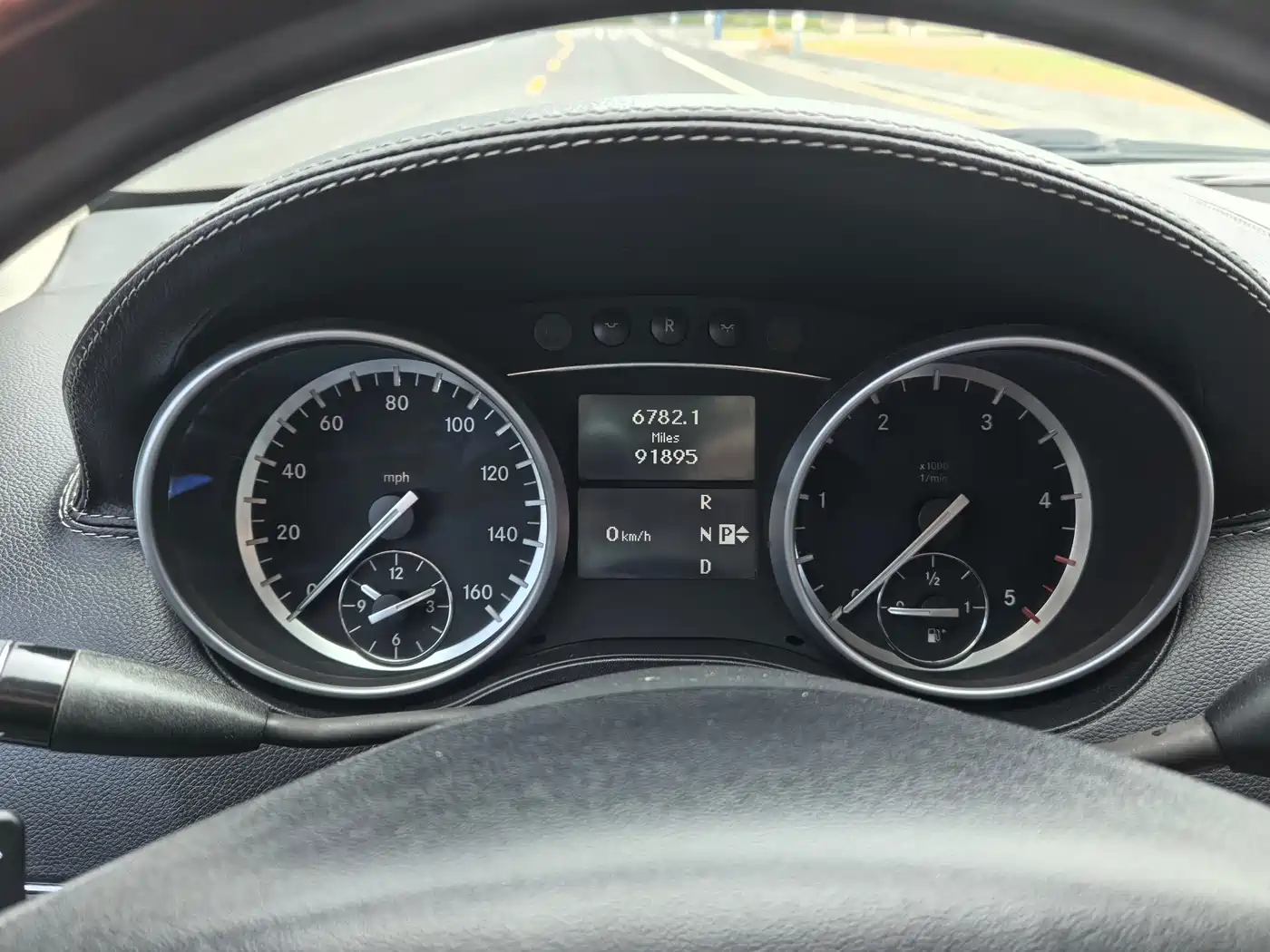 Mercedes-Benz GL-Class фото 14