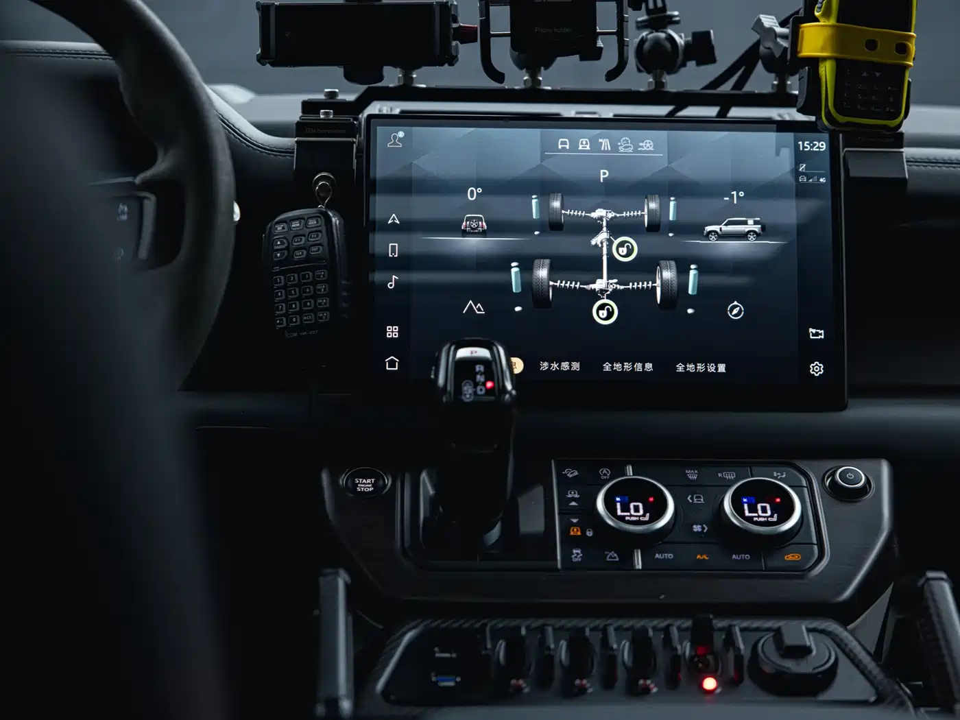 Land Rover Defender 2023 Facelift 110 3.0T P400 X-DYNAMIC HSE фото 16