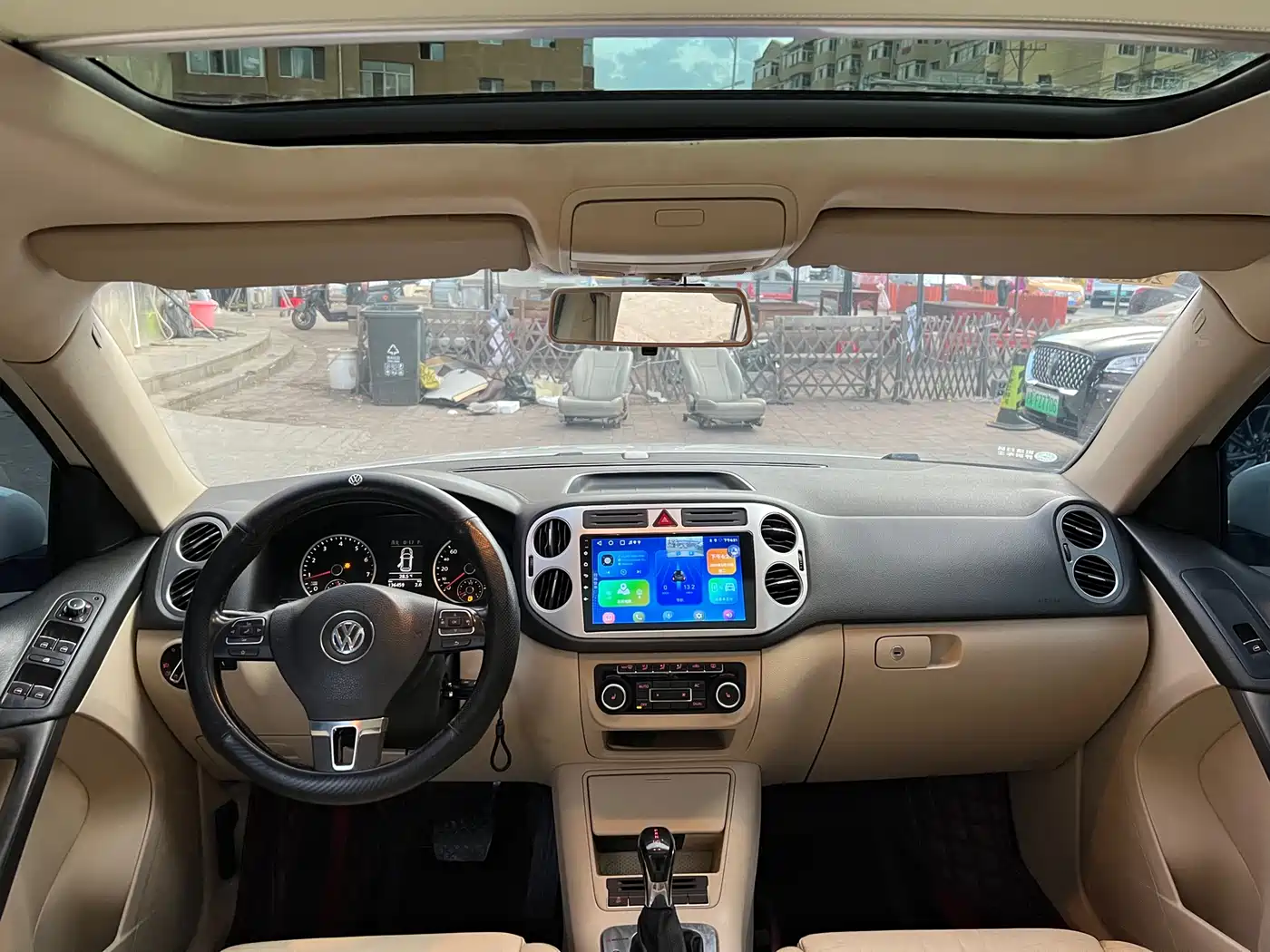 Volkswagen Tiguan 2012 1.8TSI Automatic 4WD Trend Edition фото 7