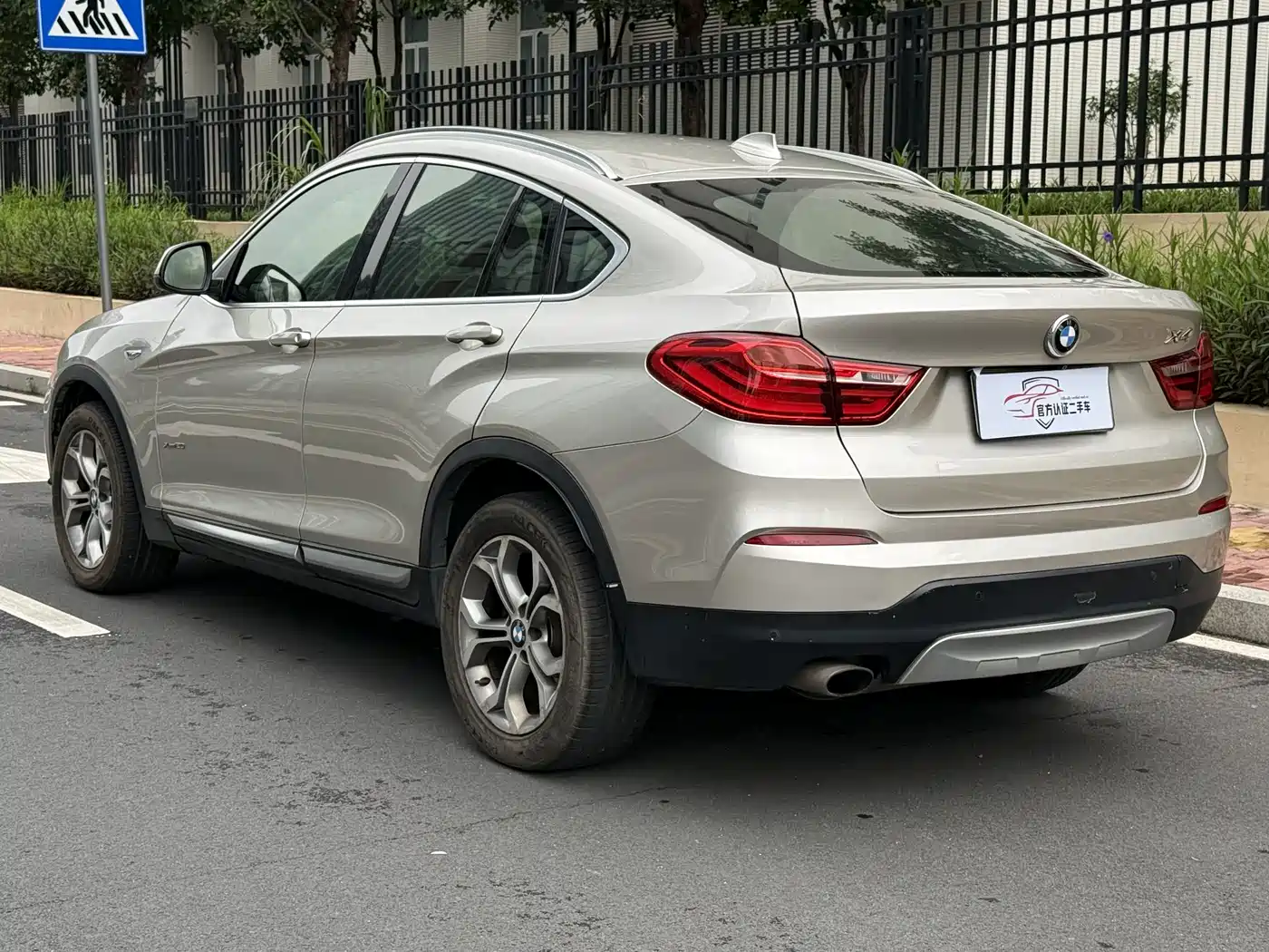 BMW X4 2014 xDrive20i X Design Package фото 17