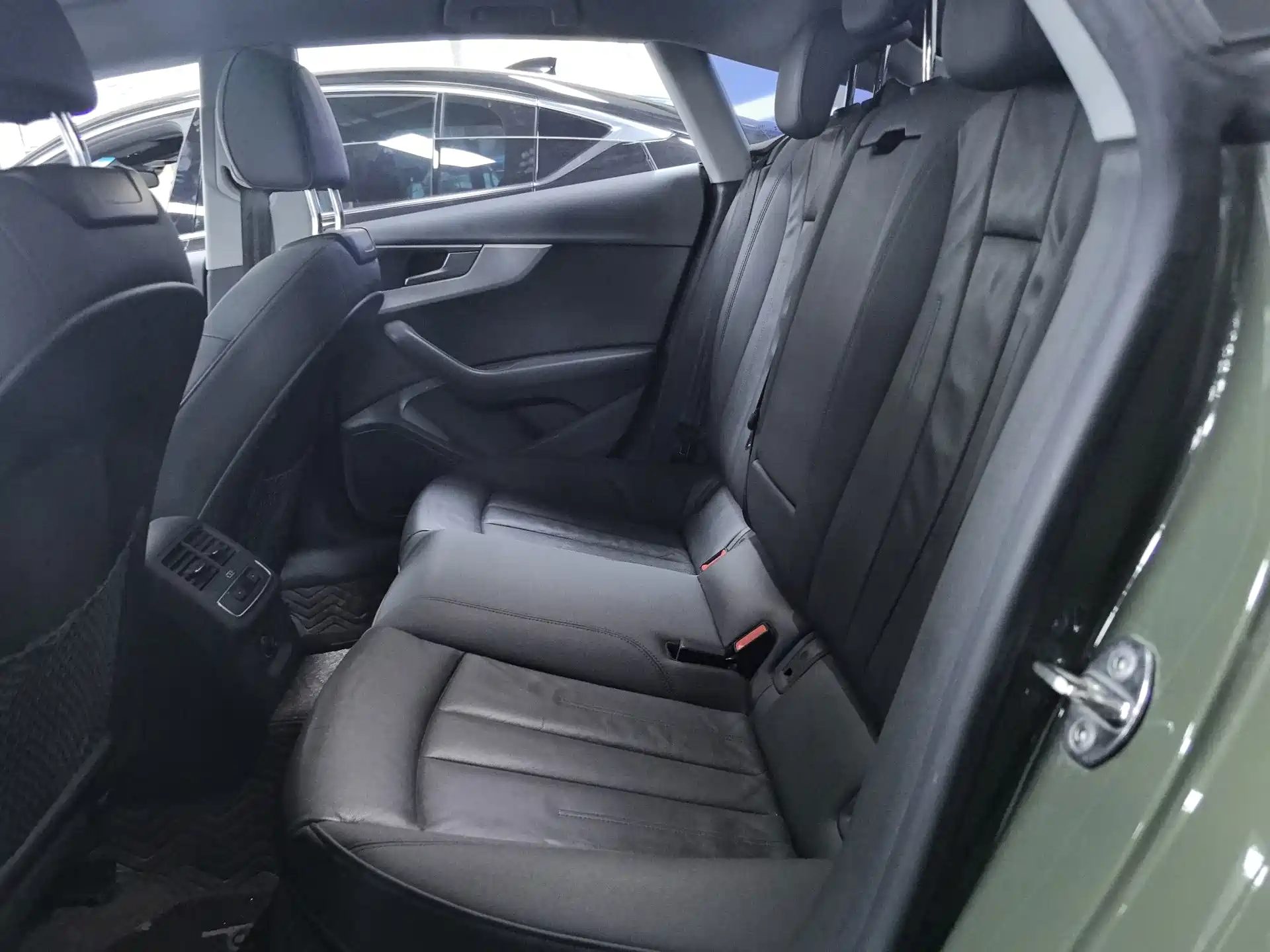 Photo 10 - Audi A5 (Import)