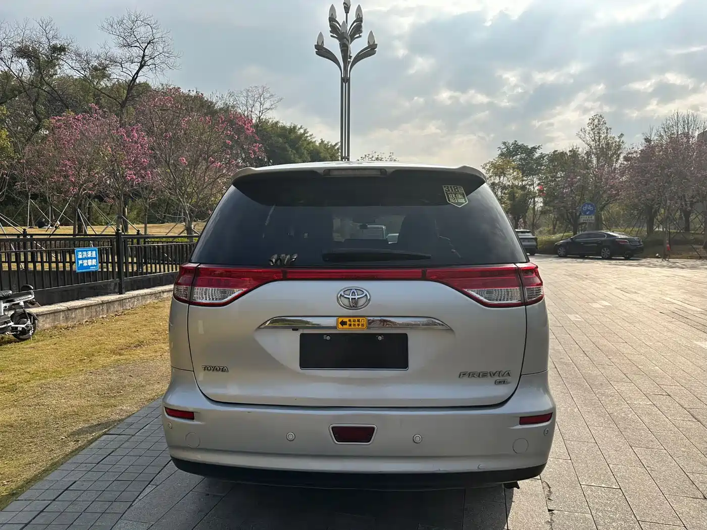 Toyota Previa 2006 Model 2.4L 7-Seater Luxury Edition фото 16