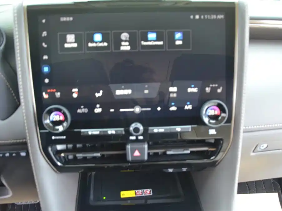 Toyota Vellfire 2025 Crown Hybrid 2.5L Ink Gold Edition фото 11