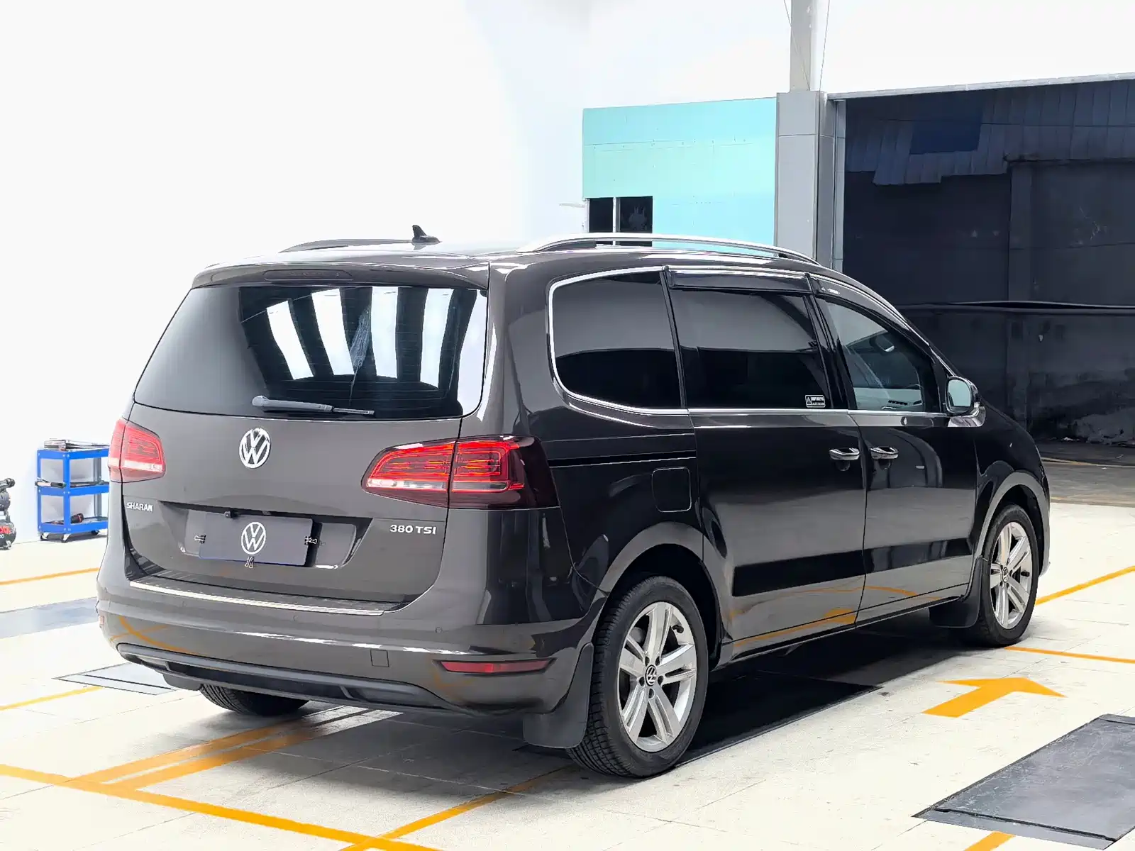Фото 4 - Volkswagen Sharan
