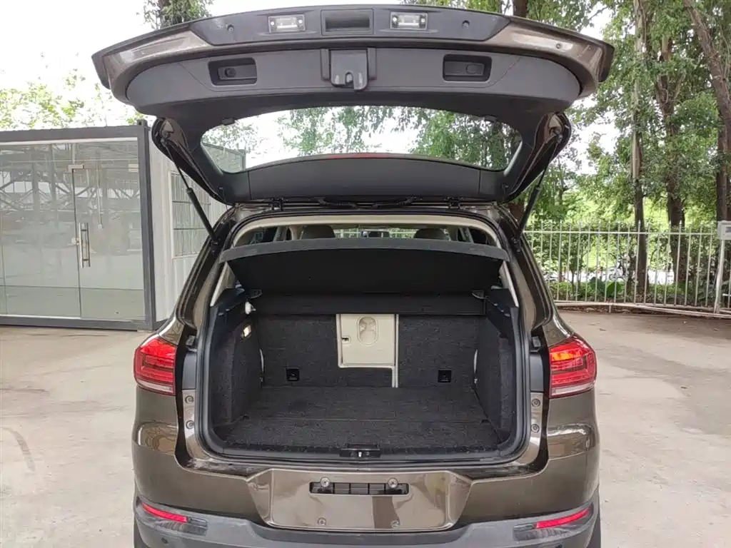 Volkswagen Tiguan 2015 1.8TSI Automatic 2WD Trendline фото 19