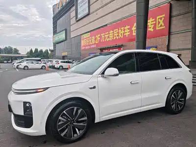 Li Auto L6