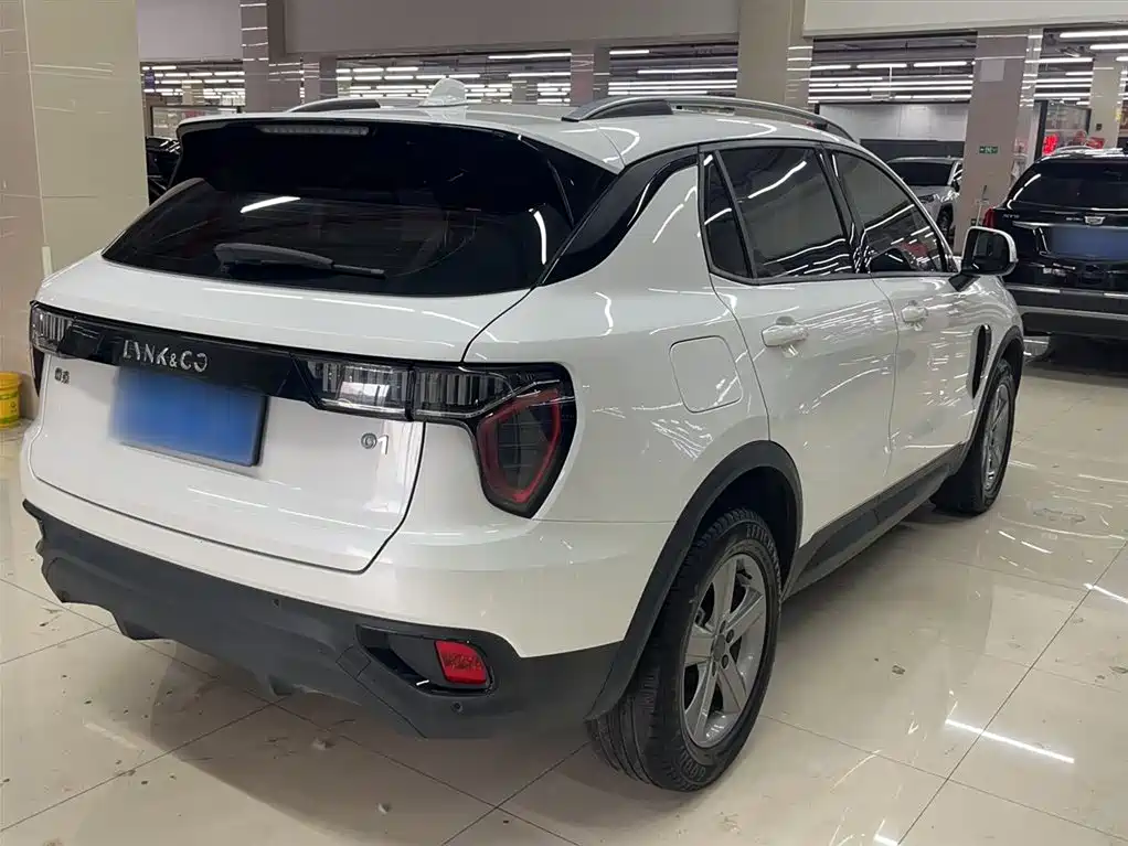 Lynk & Co 01 2019 2.0T 2WD Pure Version China VI фото 13