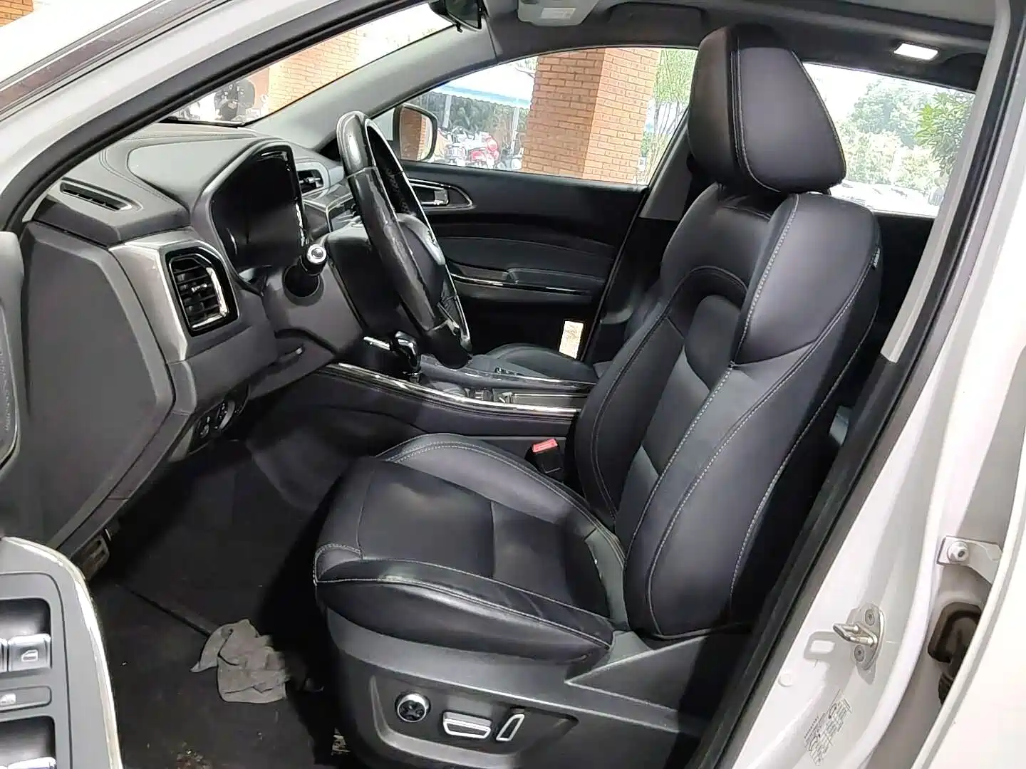 Photo 9 - Chery Tiggo 8