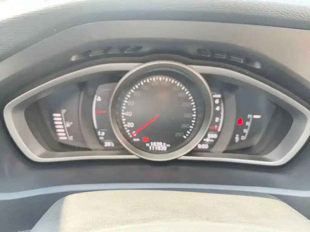 Volvo V40 2019 2018 T3 Inscription Edition