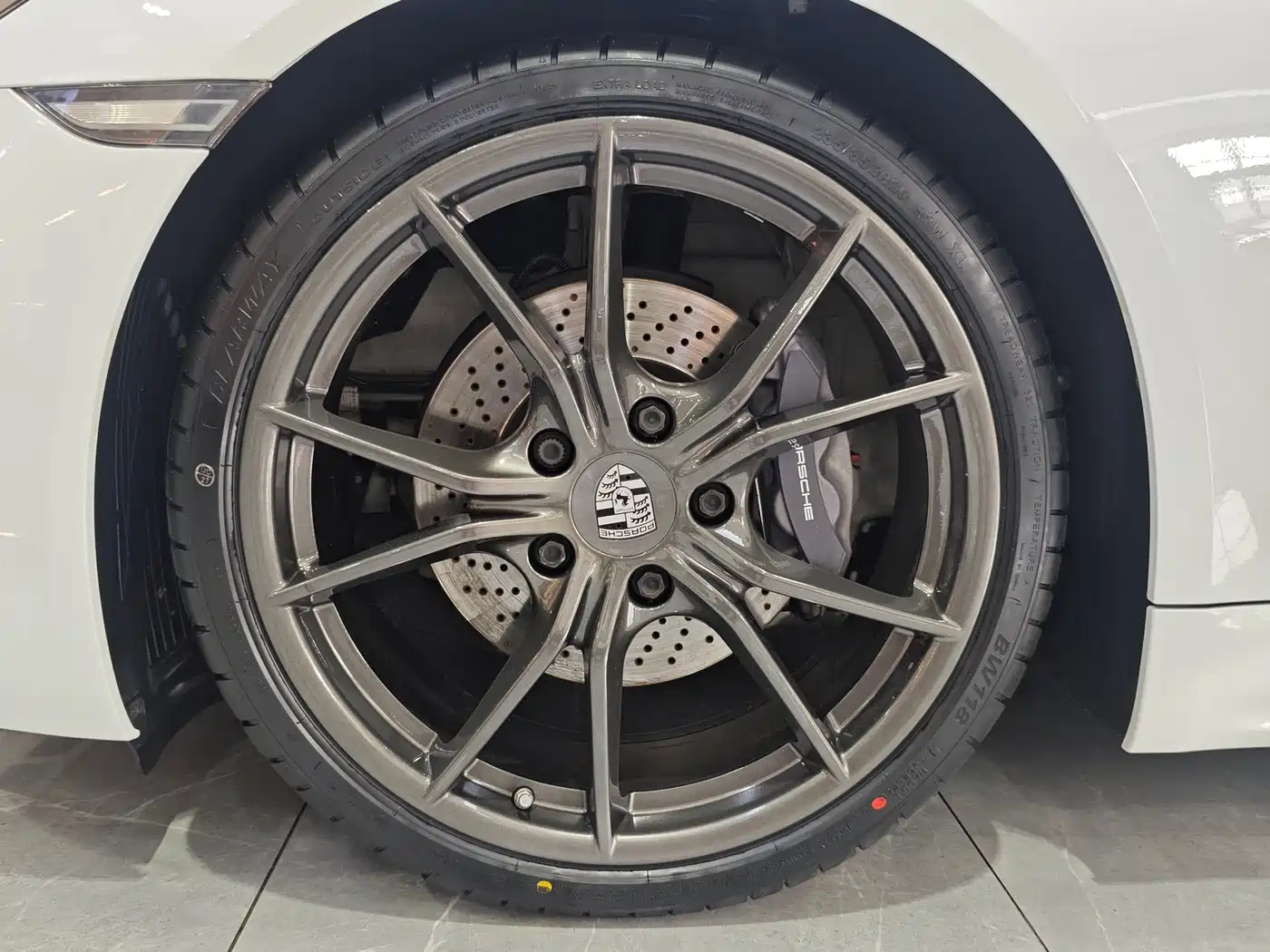 Porsche 718 2019 Boxster T 2.0T фото 11