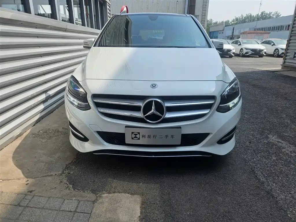Mercedes-Benz B-Class 2019 B 200 Dynamic фото 2