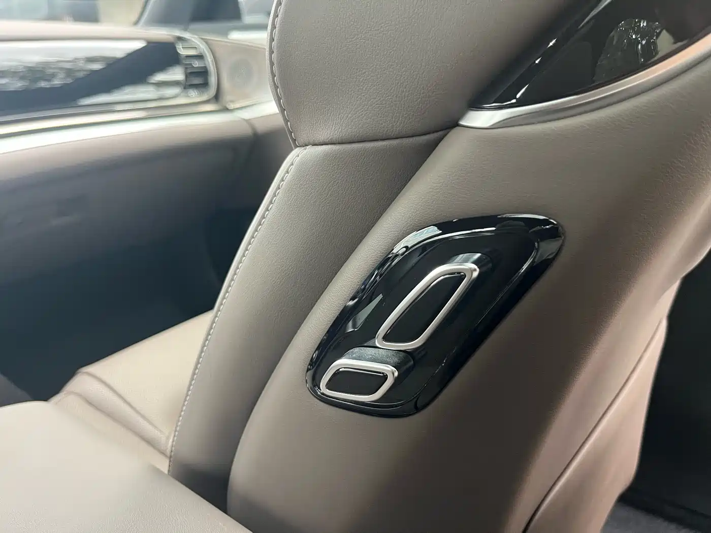 BYD Han 2025 2025 DM-i Smart Driving Edition 125KM Honor