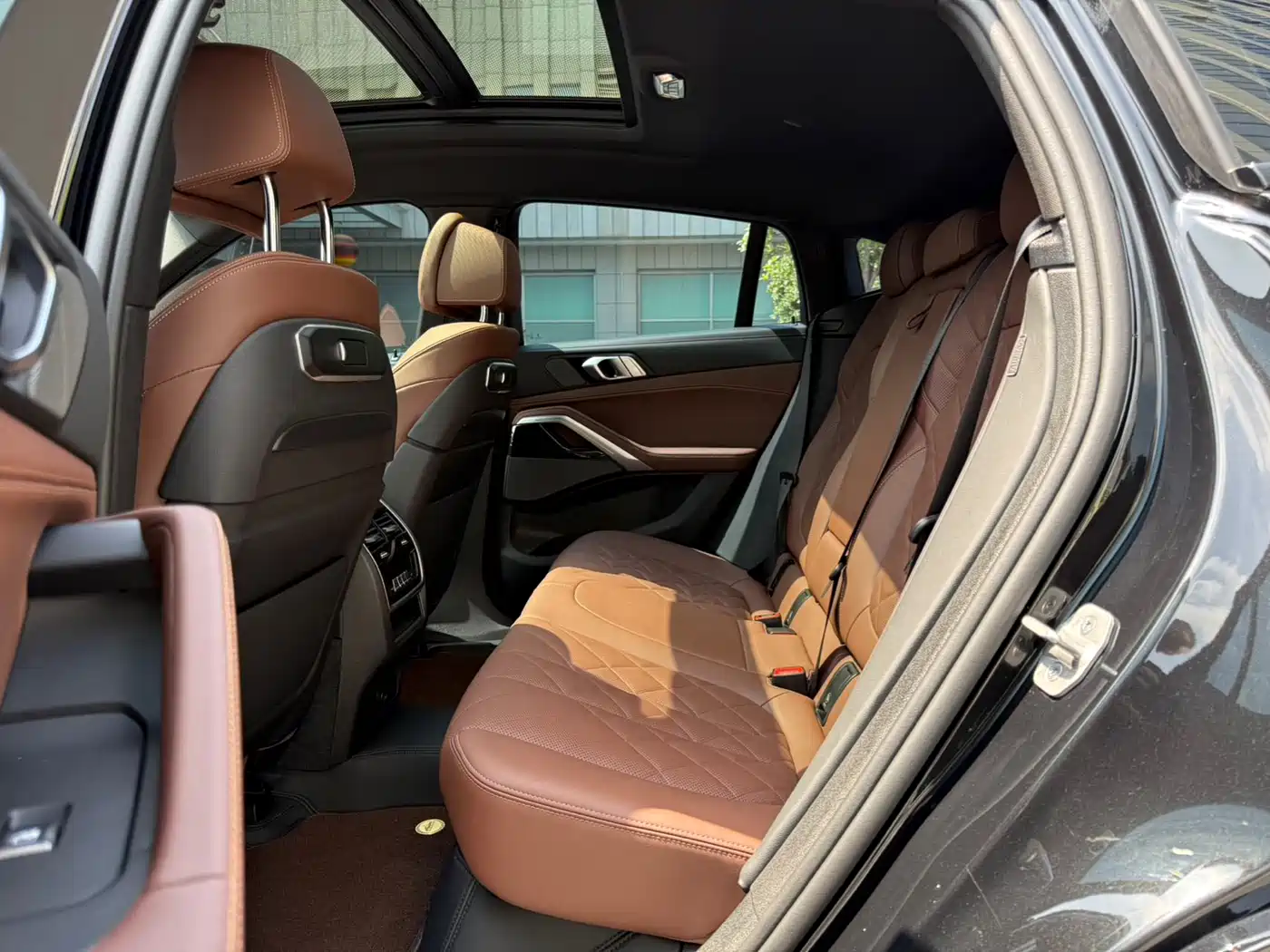 BMW X6 2023 xDrive40i Premium M Sport Package фото 10