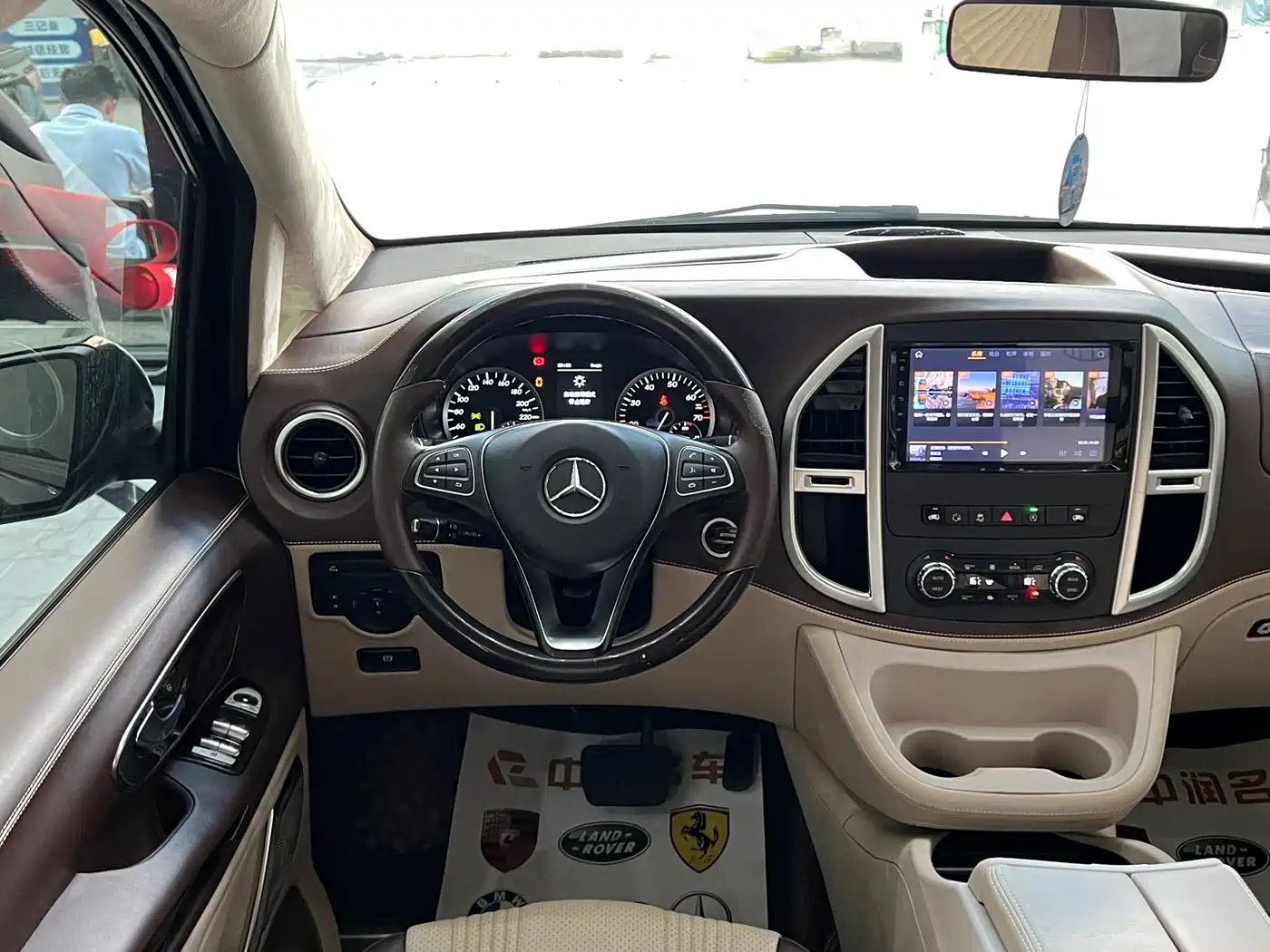 Mercedes-Benz Vito 2018 2.0T Business Edition China VI фото 14