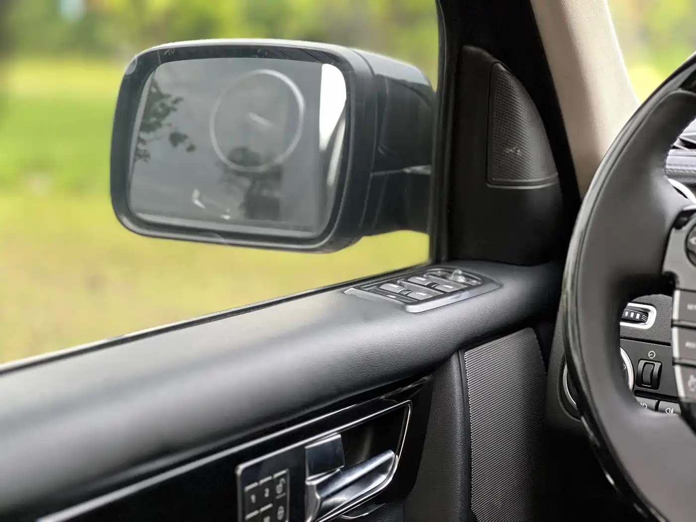 Фото 20 - Land Rover Discovery