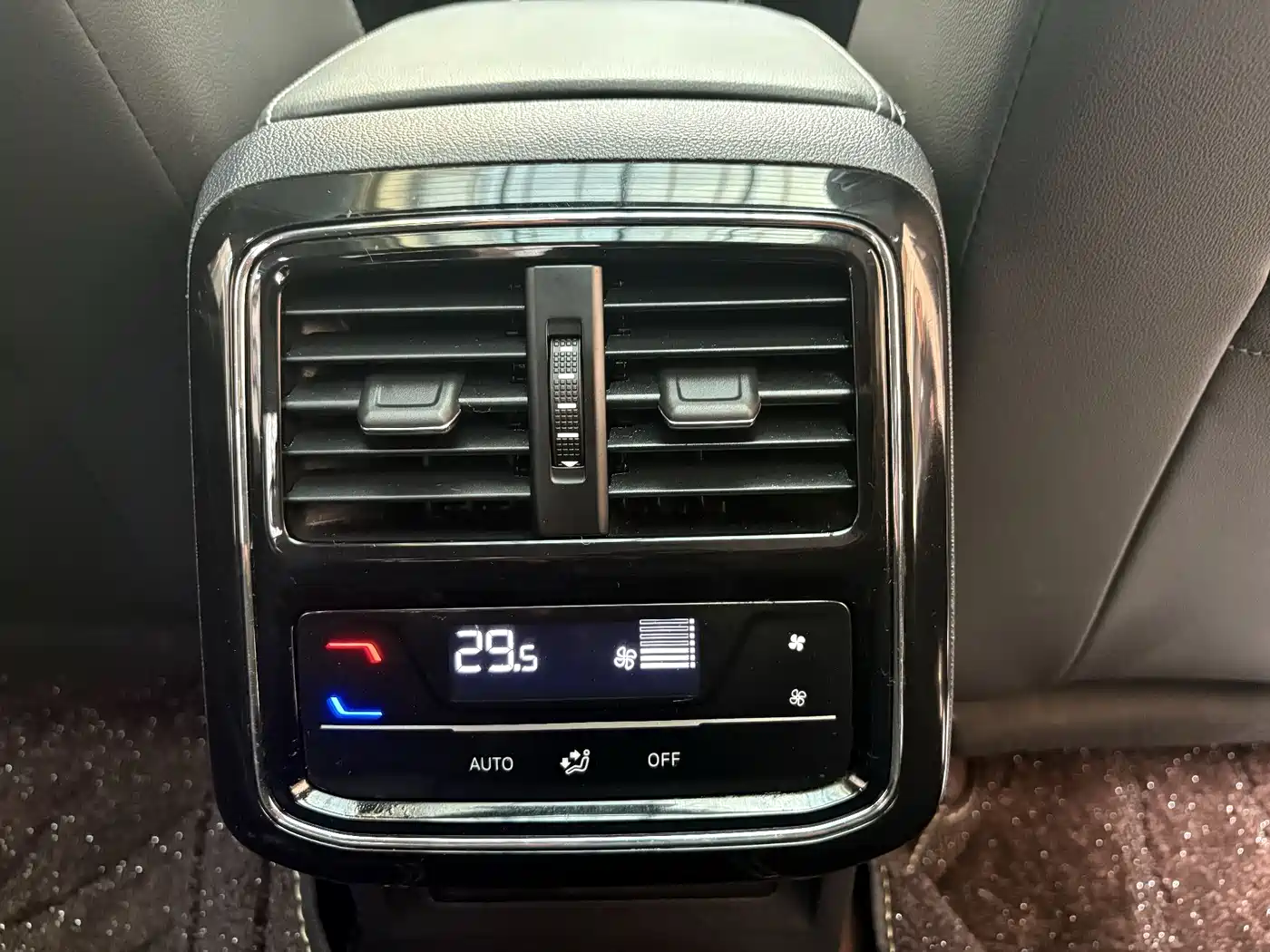 Volkswagen Passat 2022 330TSI Starlight Elite Edition фото 14