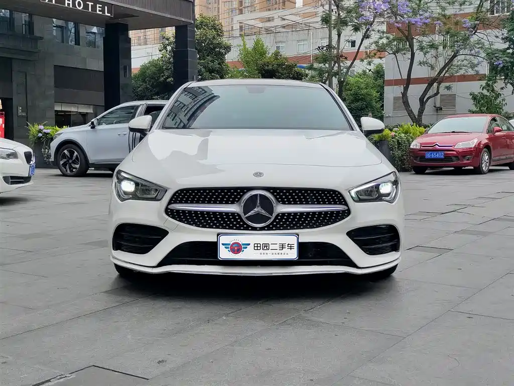 Mercedes-Benz CLA (Import) 2020 CLA 200 фото 2