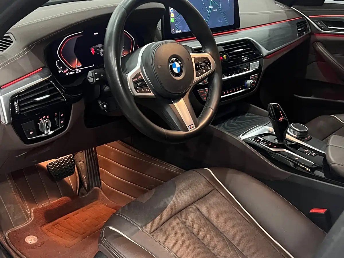BMW 5 Series 2021 530Li Leading M Sport Package фото 6