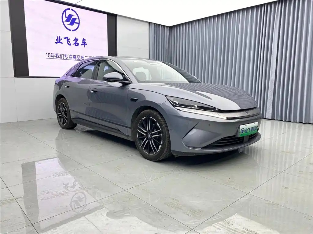 BYD QIN L