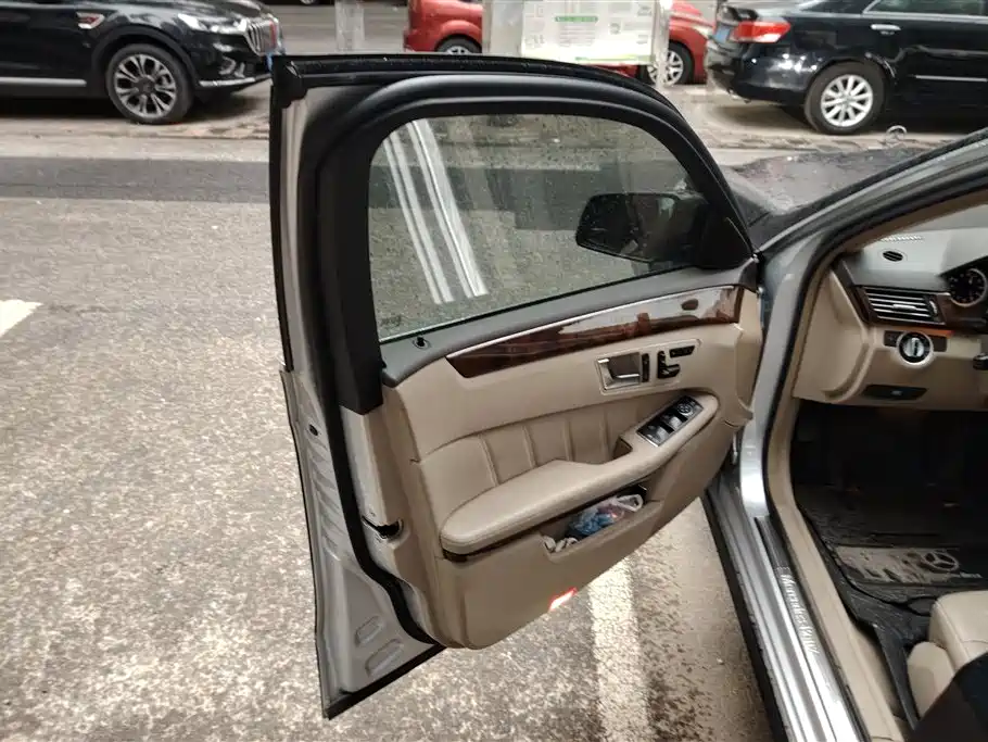 Mercedes-Benz E-Class 2013 E 300 L Elegance фото 7