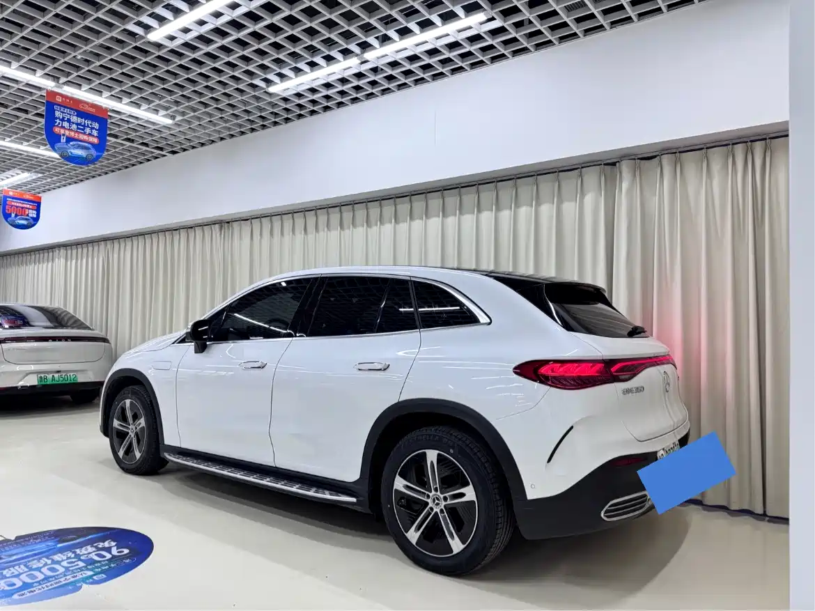Mercedes-Benz EQE SUV 2023 500 4MATIC фото 3