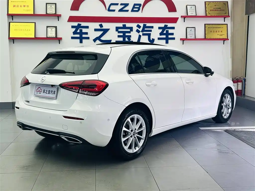 Mercedes-Benz A-Class (Import) 2022 A 200 Dynamic фото 5