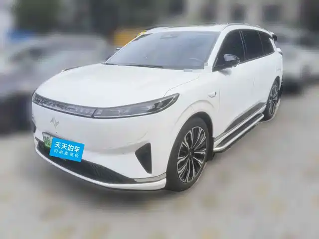 Dongfeng Yipai eπ008 2025