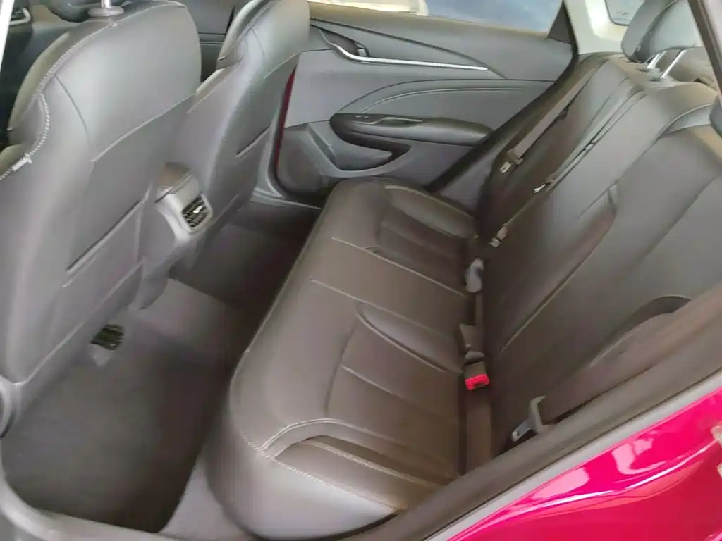 Фото 17 - Buick Excelle