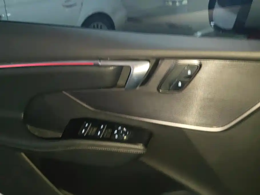 Buick LaCrosse 2024 2023 28T Premium Edition