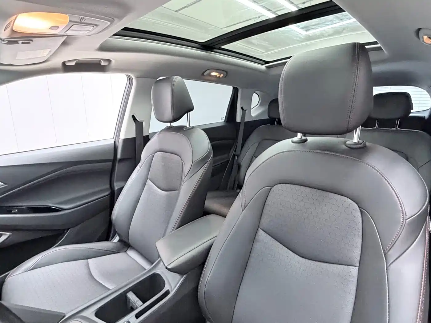 Chevrolet Volando 2023 2020 Mild Hybrid Redline 530T Automatic Premium Edition (5+2 seater)