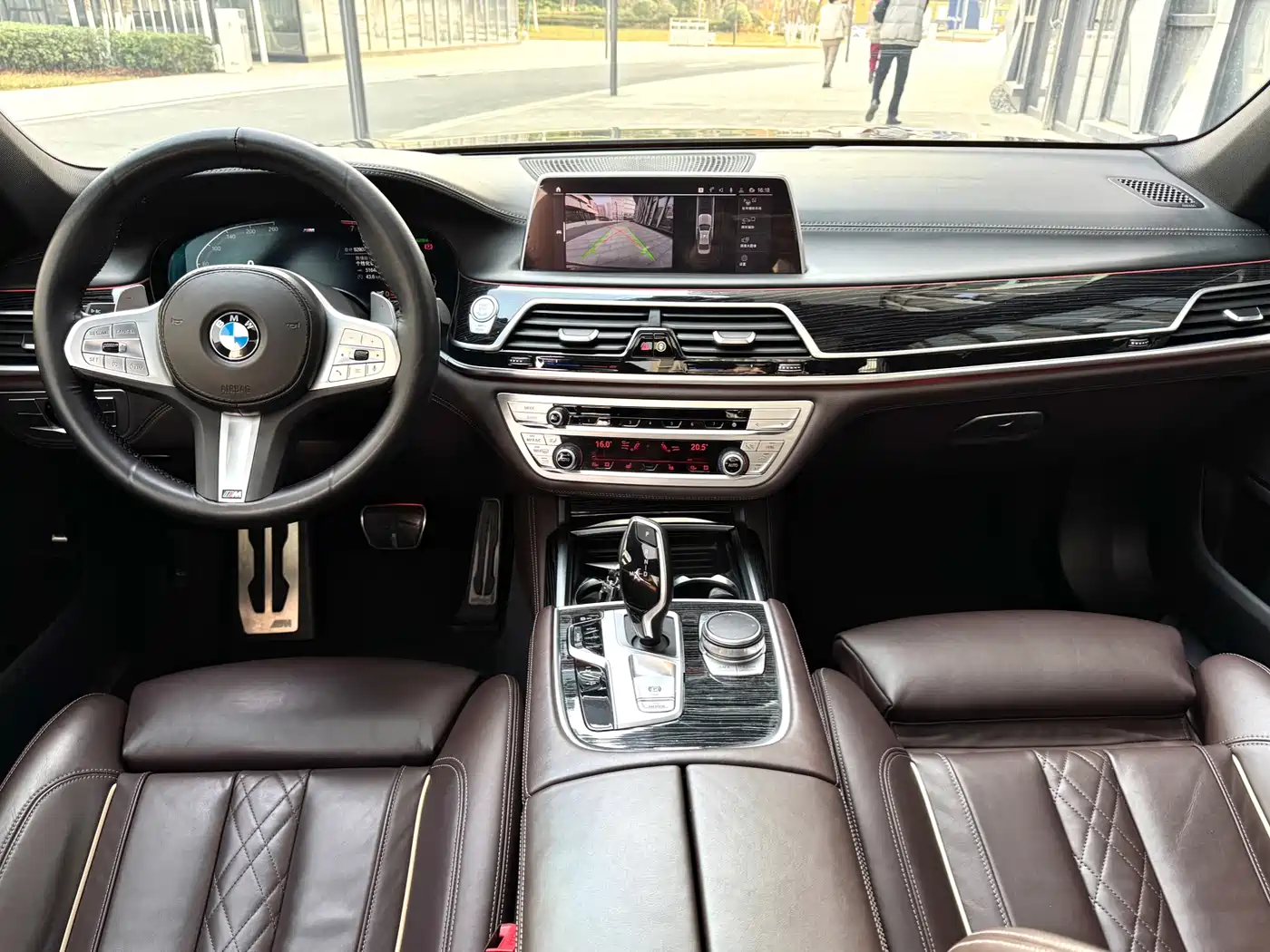 BMW 7 Series 2021 Model 730Li M Sport Package фото 18