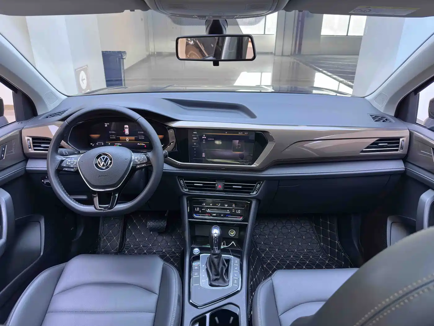 Volkswagen Tharu 2022 280TSI 2WD Comfort фото 20