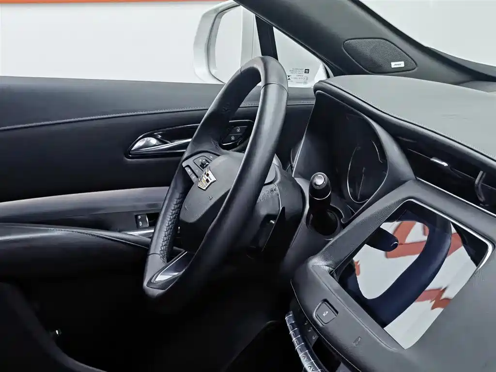 Cadillac XT4 2018 Model 28T 2WD Luxury фото 22