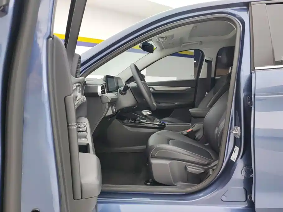 Ford Escort 2022 2021 1.5L Automatic Diamond Edition