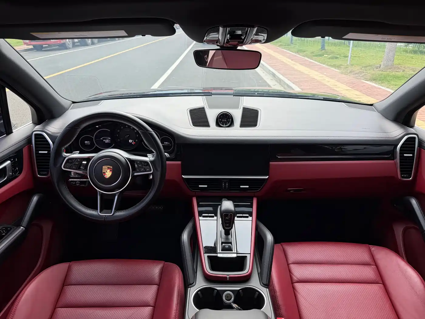 Porsche Cayenne 2019 Cayenne 3.0T фото 12