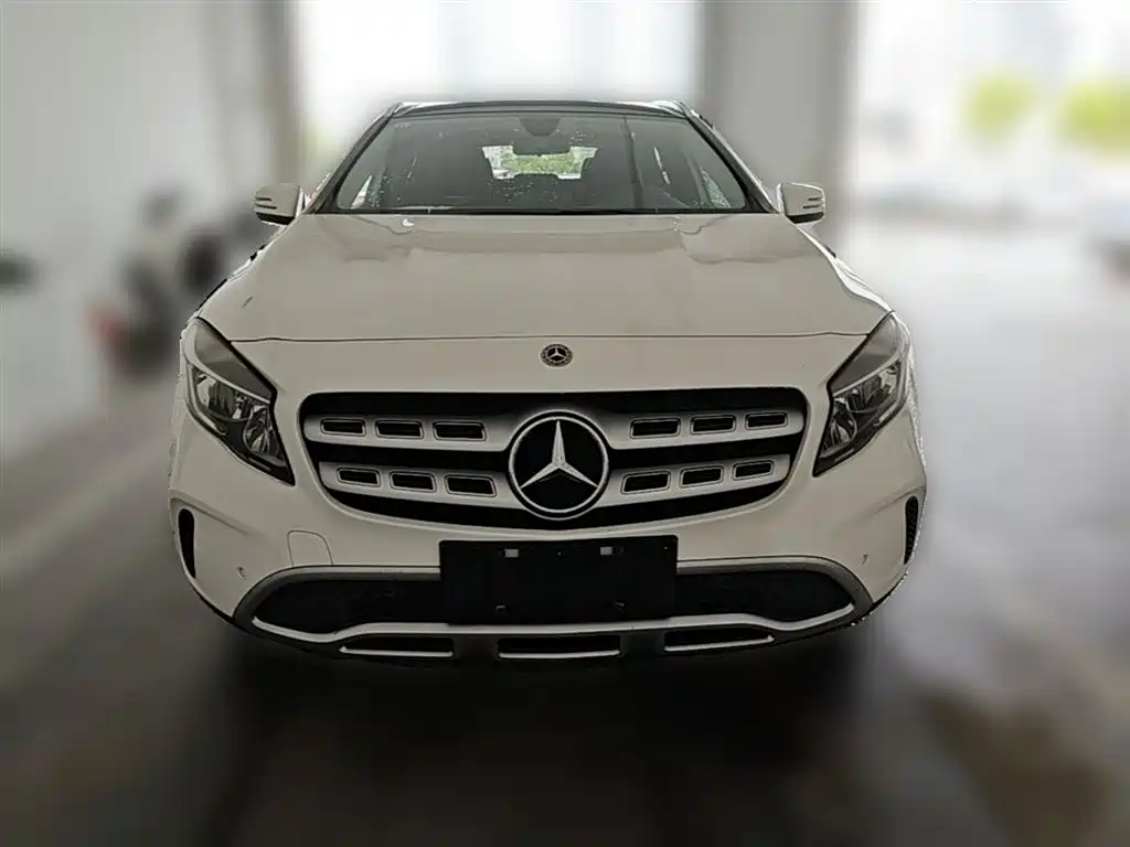 Mercedes-Benz GLA 2017 GLA 200 Dynamic фото 5