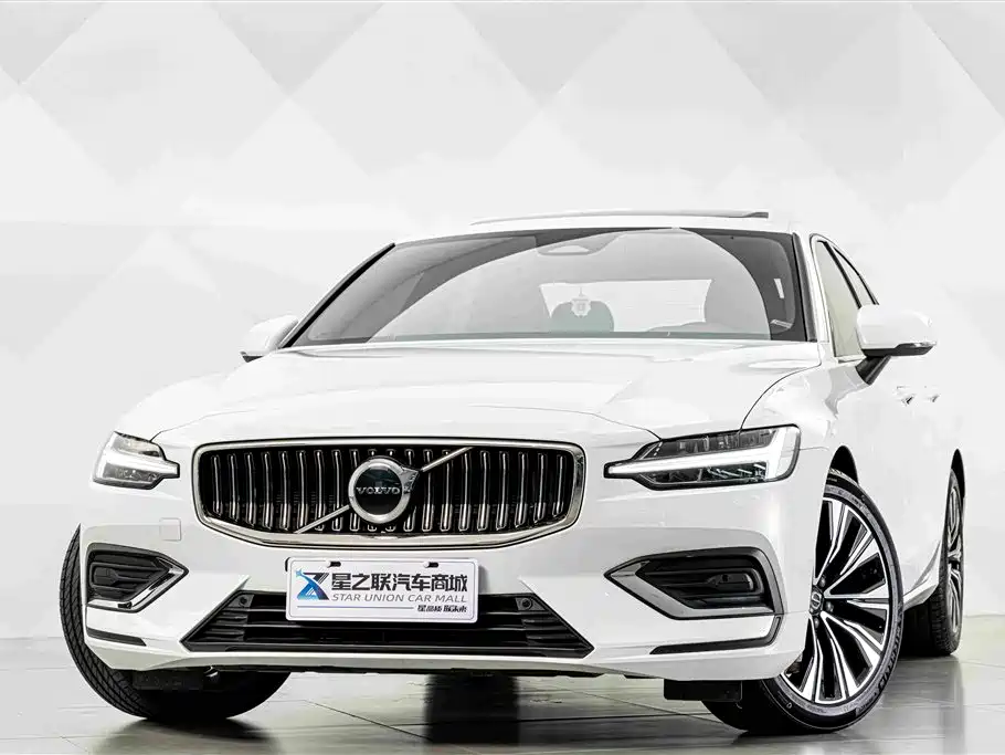 Фото 3 - Volvo S60