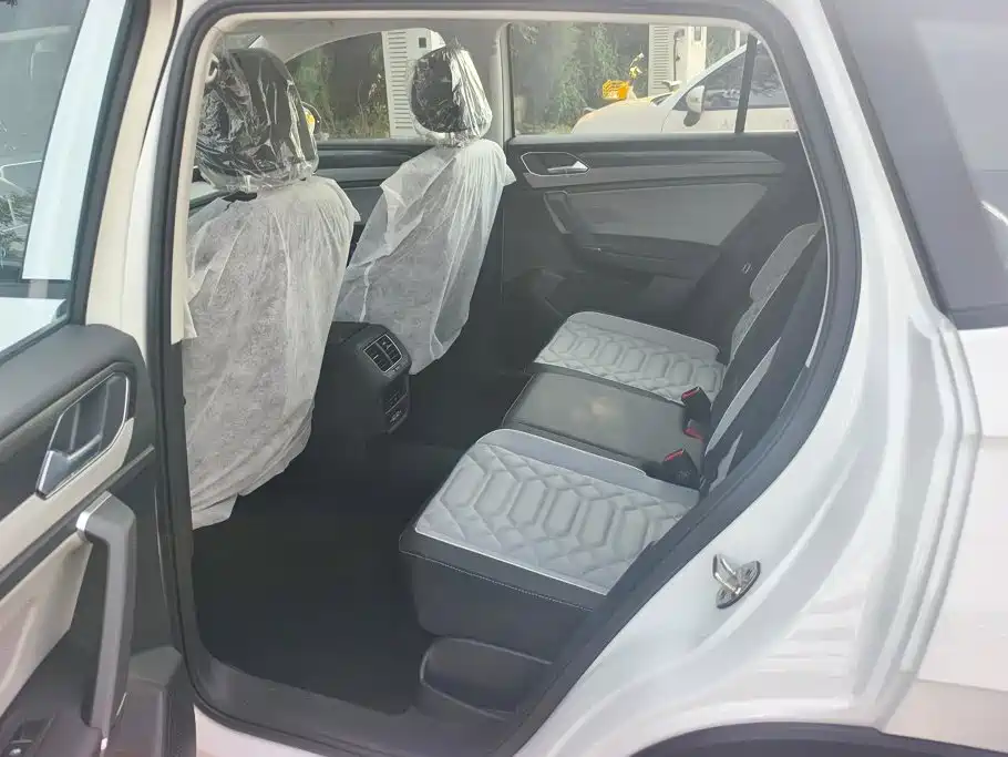 Volkswagen Tayron 2026 2025 Shared Joy 300TSI