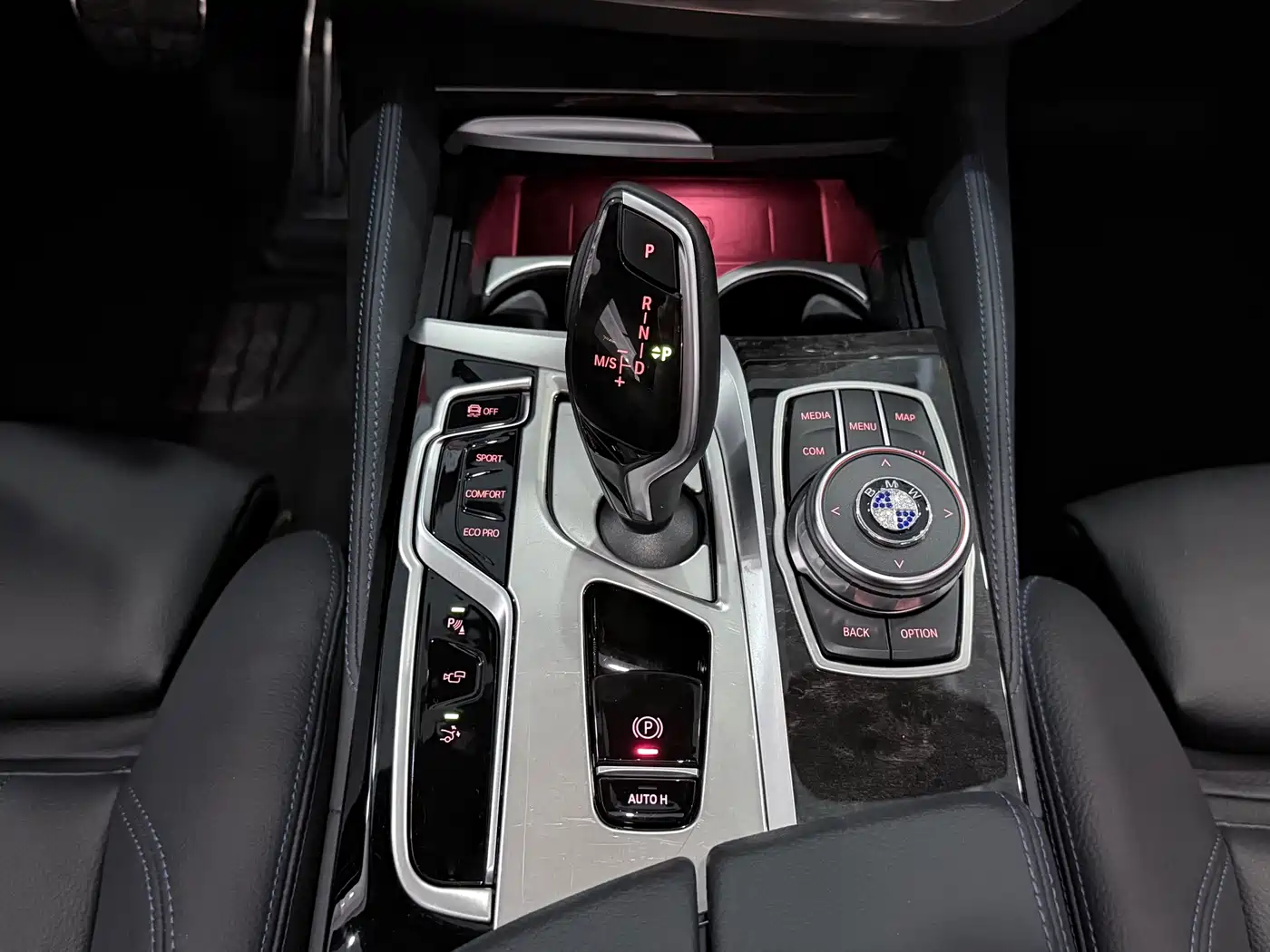 BMW 6 Series GT 2022 Model 630i M Sport Package фото 9