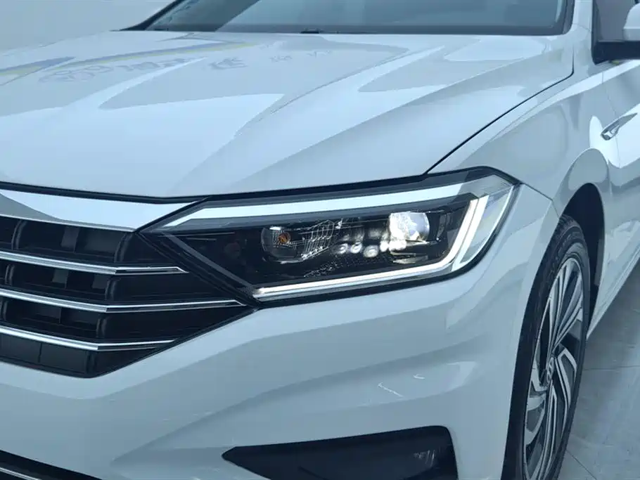 Volkswagen Sagitar 2021 280TSI DSG Surpassing Edition фото 5