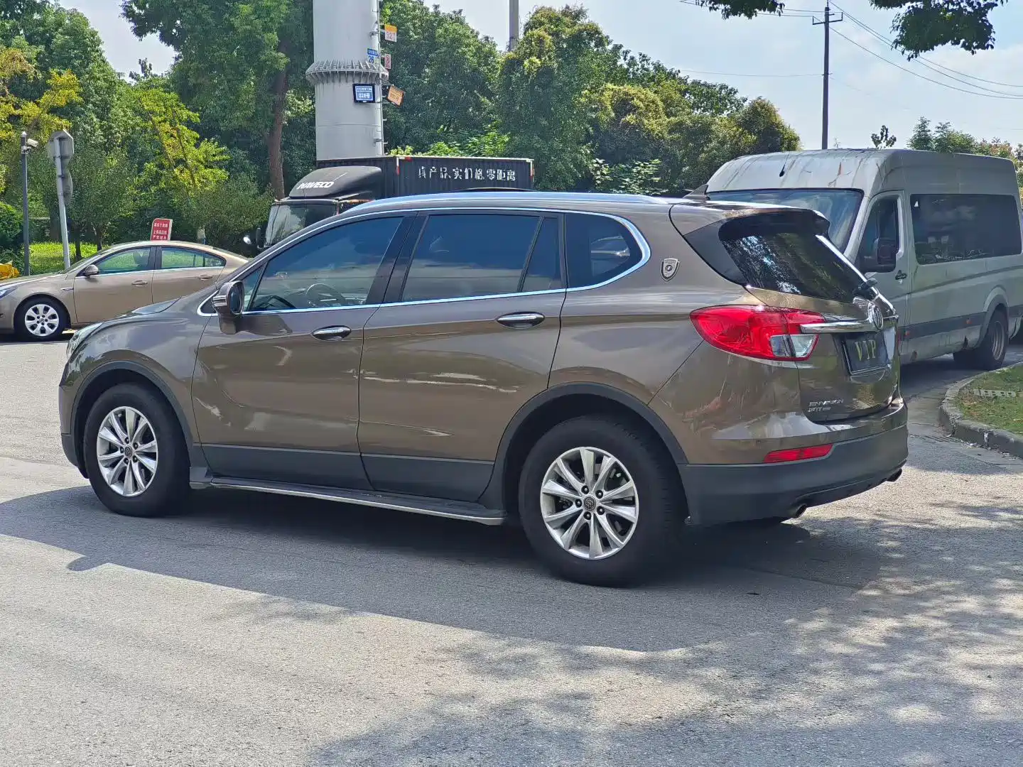 Photo 7 - Buick Envision Plus