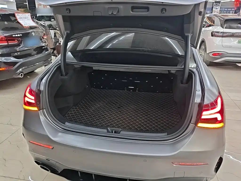 Mercedes-Benz A-Class AMG 2021 2020 AMG A 35 L 4MATIC