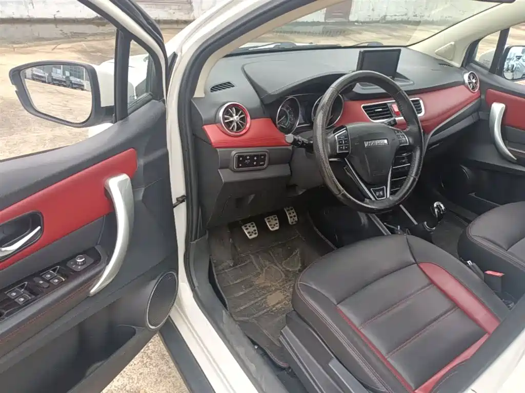 Haval H1 2016 Blue Label 1.5L Manual Luxury фото 16